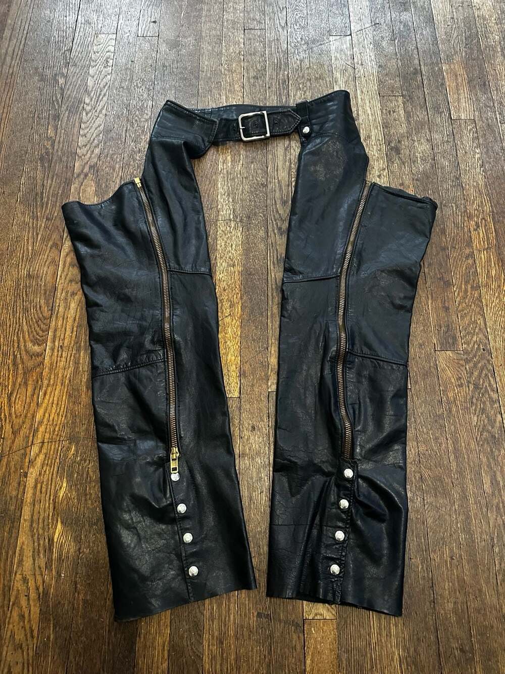 Vintage Brooks Sportswear Black Leather Motorcycle Biker Chaps Medium 34-38 USA
